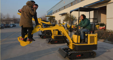 三招購買微型農(nóng)挖的好方法