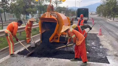 宜迅瀝青加熱攪拌機：路面坑槽修補的高效解決方案，就地再生重塑養護新生態