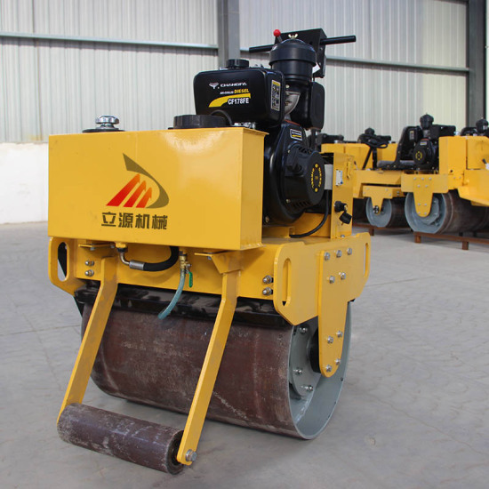 LY-700C手扶式重型單鋼輪壓路機(jī)